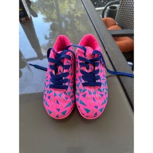 Dream Pairs Hot Pink and Navy Kids Sneakers